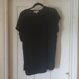 Black t shirt. havnt been worn!